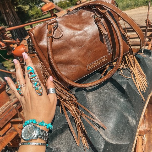 The Avery Concealed Carry Purse, A Haute Southern Hyde By Beth Marie Exclusive - Picture 4 of 8